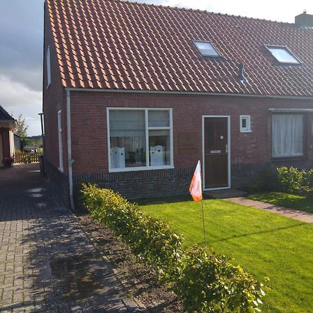 Bed En Breakfast Uitrust Lauwerzijl Exterior foto